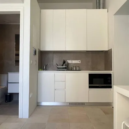 Heritage 4*